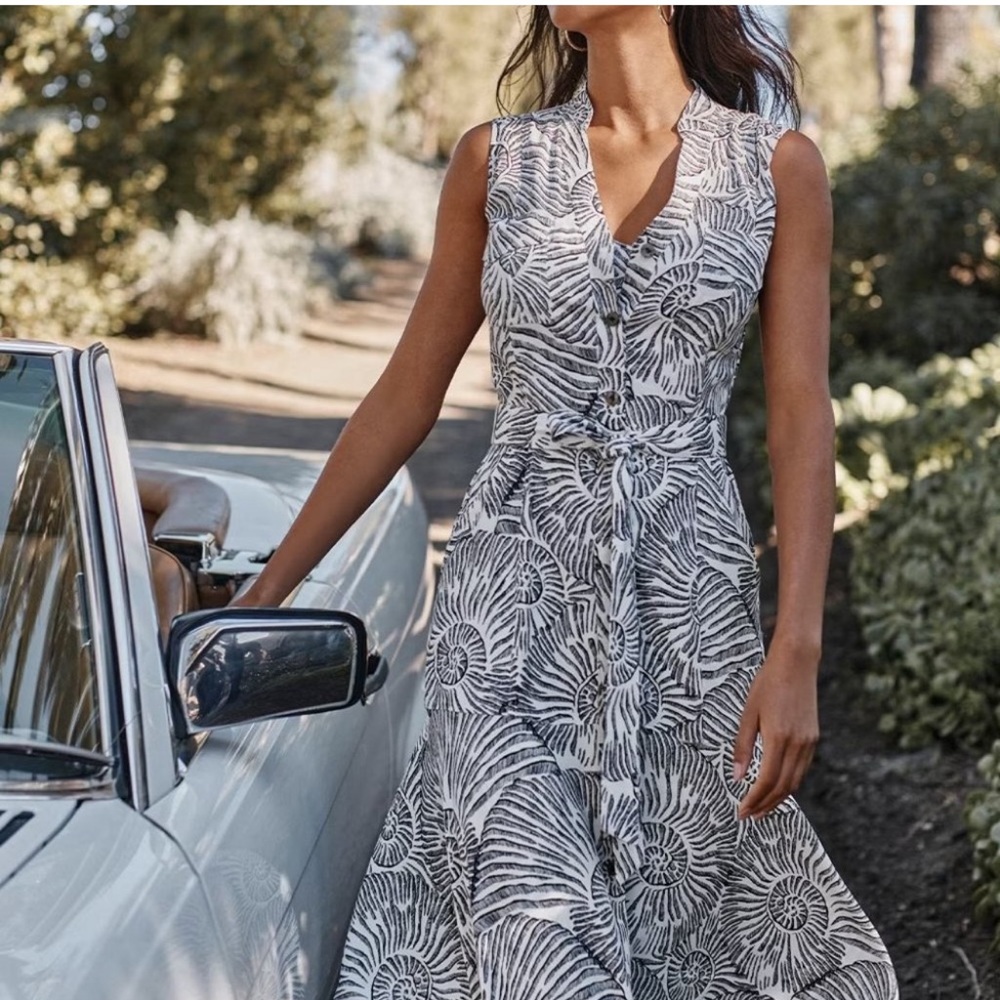 WHBM sleeves seashell utility dress